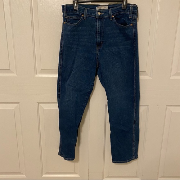 EUC Levi Signature Heritage Straight Leg Jean - Picture 1 of 4